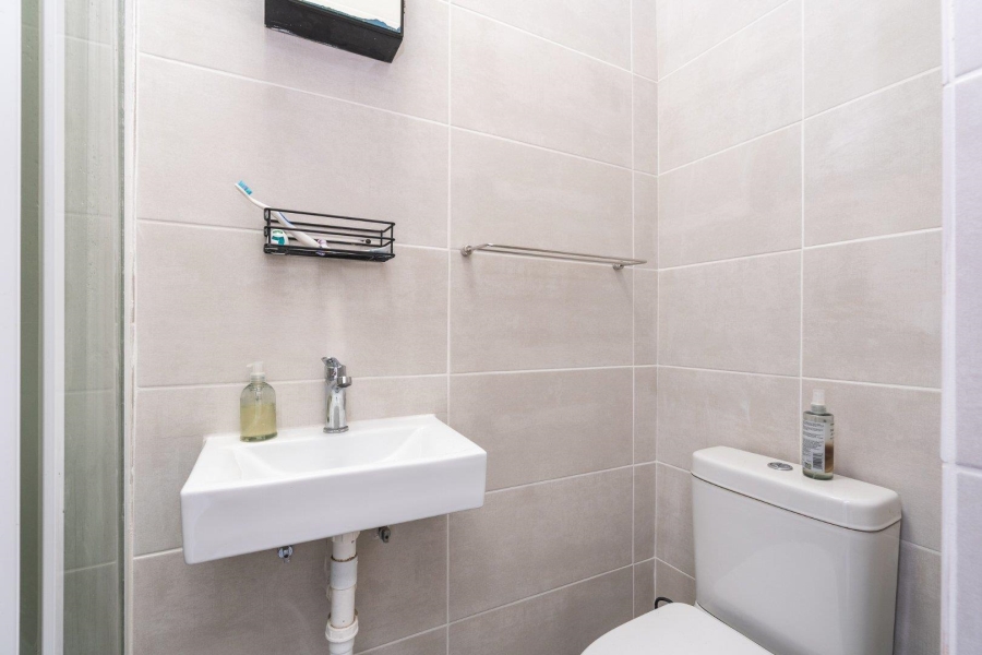 To Let 3 Bedroom Property for Rent in Sea Point Western Cape